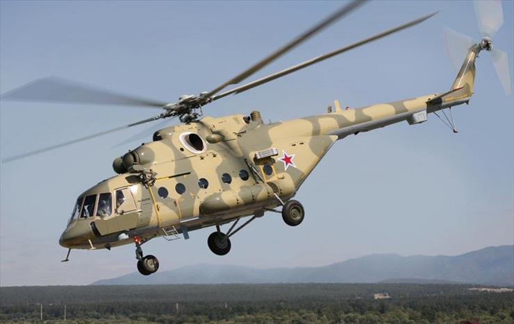 Wojna Ukraińsko-Rosyjska ... - Russian Mi-8 military helicopter flew into U...rritory and surrendered with the entire crew.jpg